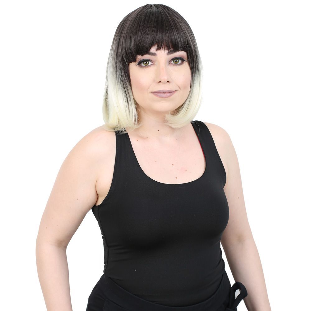 Kısa Küt Perçemli Fiber Sentetik Peruk - Küllü Siyah / Platin Ombreli 3 Kısa Küt Perçemli Fiber Sentetik Peruk - Küllü Siyah / Platin Ombreli